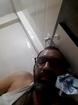Snapshot of Hot-boy077 chatting on September 18, 6:21 pm Hot-boy077 online show from September 18, 6:21 pm