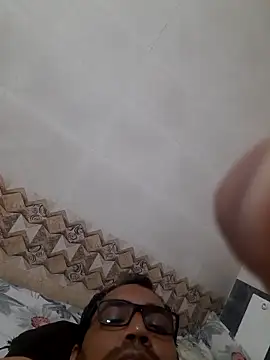 Snapshot of Hot-boy077 chatting on October 18, 7:13 am Hot-boy077 online show from October 18, 7:13 am