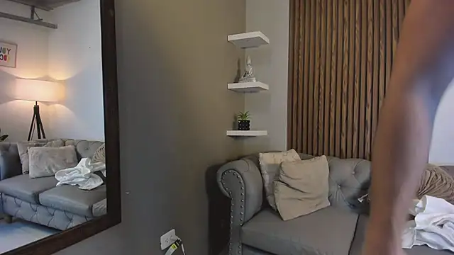 Maximo Wolff online show from March 3, 8:16 pm