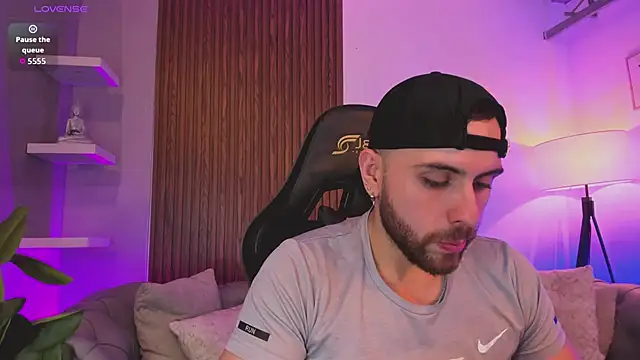 Maximo Wolff online show from February 5, 7:54 pm