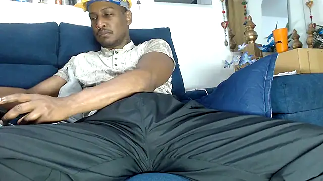 ElCaballeroNegro24 online show from March 2, 7:10 pm