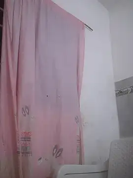 Snapshot of Flaqki chatting on September 20, 12:32 am Flaqki online show from September 20, 12:32 am