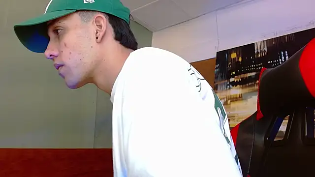 alexgiraldo   online show from June 4, 2:34 pm