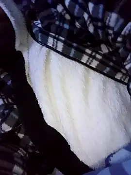 jr0625 online show from December 17, 1:13 am