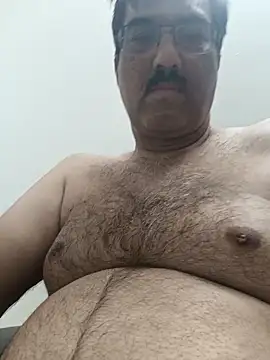 moonflower25 online show from April 15, 4:51 pm