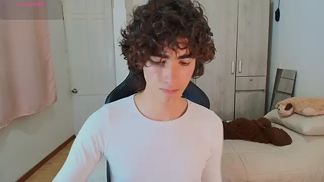 Nude Boy18 online show from December 20, 4:19 am