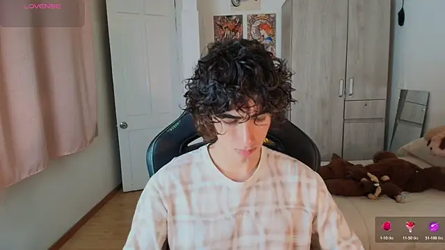 Nude Boy18 online show from December 19, 3:36 am