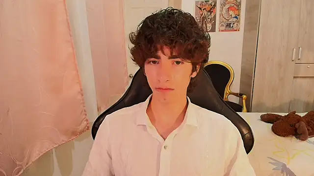 Snapshot of Nude_Boy18 chatting on October 22, 11:52 pm Nude Boy18 online show from October 22, 11:52 pm
