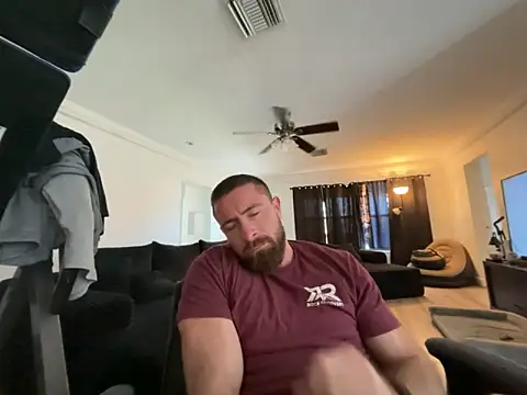 biggdickbandit92 online show from June 5, 6:57 pm