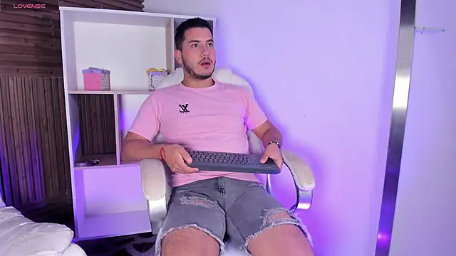 Axel grey  online show from November 5, 12:40 pm