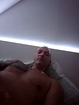 974kcdq online show from October 12, 10:15 pm