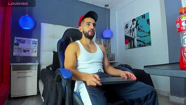 Yiyo10  online show from March 15, 4:20 am