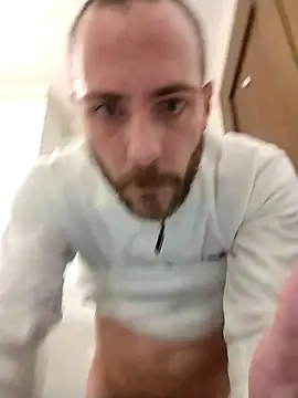 Baldassarre1990 online show from February 24, 9:04 pm