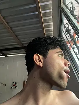 Axel-Mejia online show from February 4, 6:36 pm