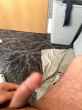 geilheit12 online show from April 25, 10:07 am