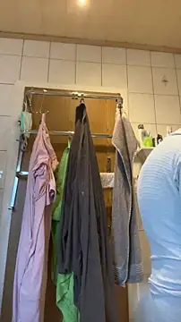 Kingpowerlittel online show from December 19, 7:27 am