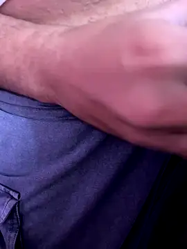 Snapshot of SexyImran chatting on October 10, 9:47 am SexyImran online show from October 10, 9:47 am