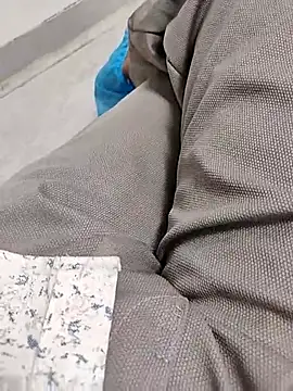 themasklover online show from April 8, 10:47 am