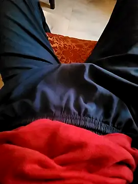 coupleyug online show from September 9, 10:04 am