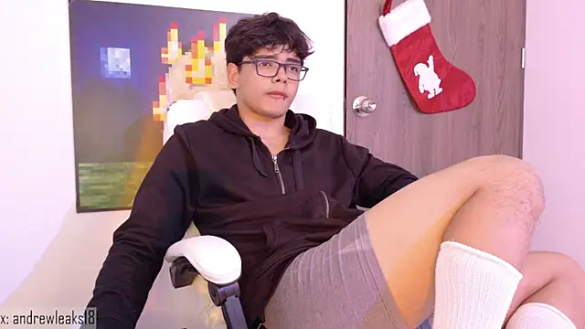 an drew18 online show from December 2, 8:01 pm