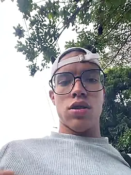 diegoand0911 online show from June 14, 7:27 pm