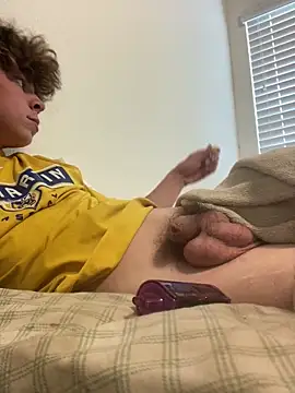 Snapshot of lil_dick_wonder chatting on October 20, 10:13 pm lil dick wonder online show from October 20, 10:13 pm