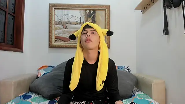 Felipe Cold online show from December 3, 2:39 am