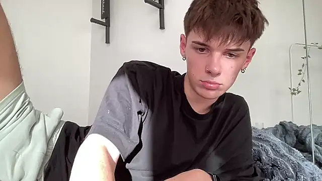 Snapshot of Milk_Guy chatting on September 25, 2:05 pm Milk Guy online show from September 25, 2:05 pm