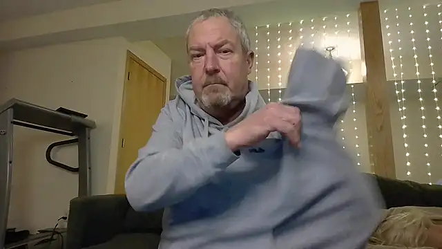 Sexyjennyxh online show from February 5, 10:28 pm