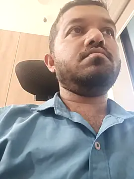 VJ17 online show from February 4, 10:10 am