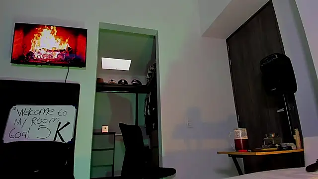 Andrew Johnnson online show from September 24, 7:12 pm