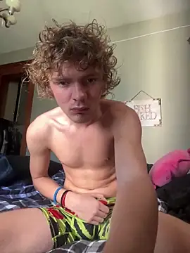 landen432 online show from September 15, 3:57 pm