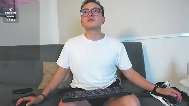 Robert2 honey online show from September 28, 10:30 pm