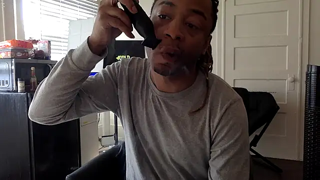 Diodre Benyoon online show from March 5, 6:37 pm