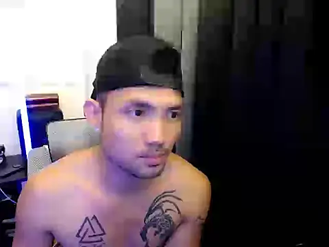 Snapshot of Thefriskyasian chatting on September 11, 8:19 pm Thefriskyasian online show from September 11, 8:19 pm