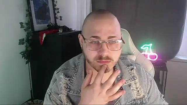 Snapshot of FabianKinky chatting on September 23, 9:30 am FabianKinky online show from September 23, 9:30 am