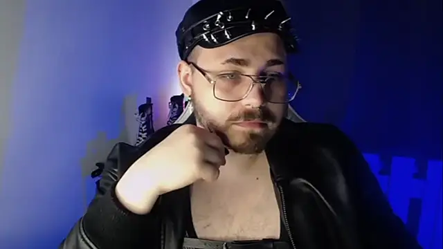 Snapshot of FabianKinky chatting on October 8, 3:16 pm FabianKinky online show from October 8, 3:16 pm