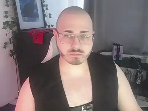 Snapshot of FabianKinky chatting on September 10, 9:52 am FabianKinky online show from September 10, 9:52 am