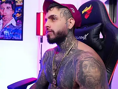 logan hugh8 online show from November 6, 7:33 am