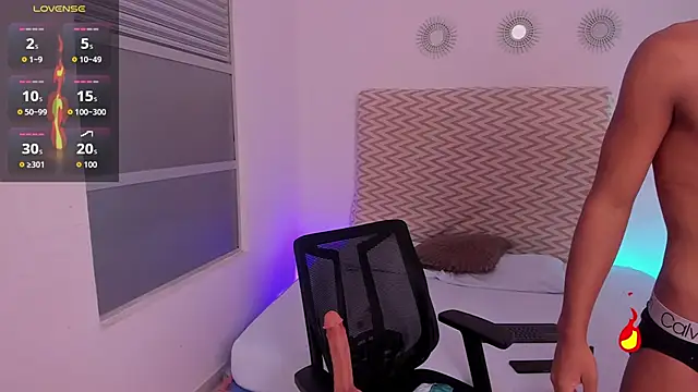 KingStark  online show from October 18, 12:10 pm