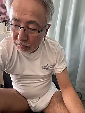 gholly2007 online show from February 3, 2:42 am