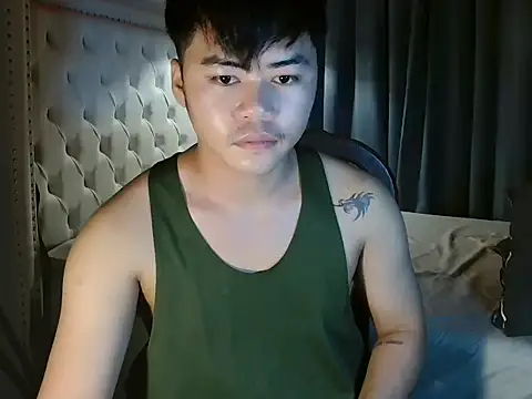 hot emman online show from March 6, 11:07 am