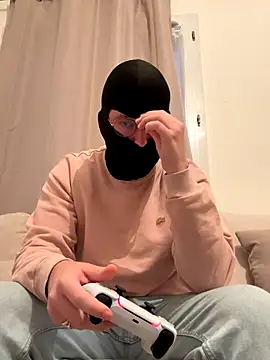 Snapshot of HommeSecret- chatting on October 27, 5:04 pm HommeSecret- online show from October 27, 5:04 pm