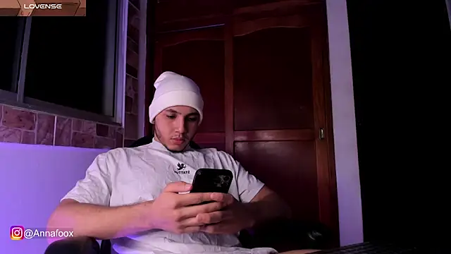 max valiant1 online show from January 13, 4:39 am