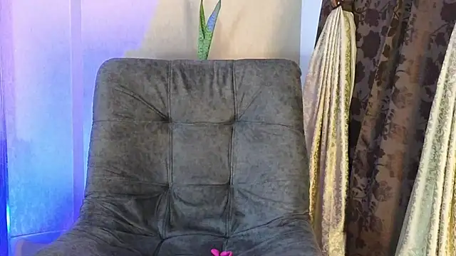 BenjaminCol  online show from November 6, 1:41 am