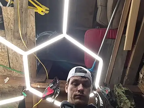 twistafatpipe online show from February 26, 4:58 am