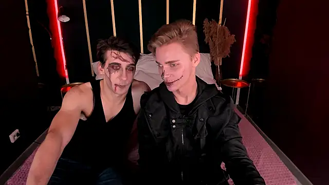 LawrenceMiles online show from October 31, 10:24 pm