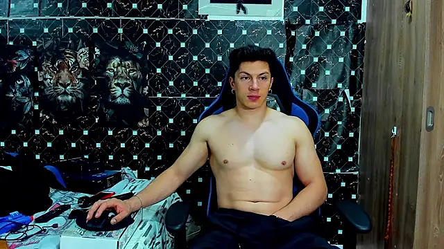 javiersexymann online show from March 10, 12:27 am