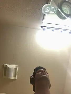 Ssantannaa9889 online show from April 30, 6:20 am