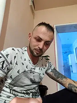 papichulo0099 online show from November 15, 8:22 pm